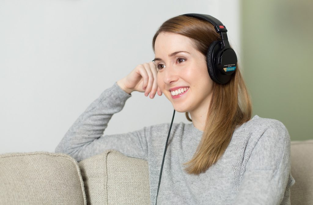 Listening To Music While Doing Household Chores Soul Summer